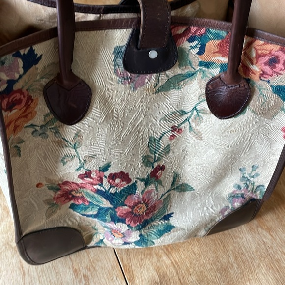 ELLIVA Boston Tote - Picture 13 of 14